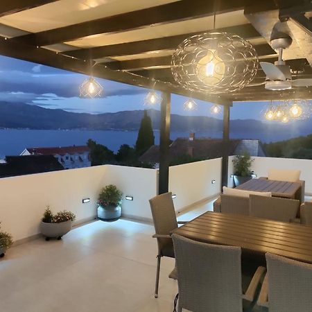 Apartments Brac スペタル エクステリア 写真