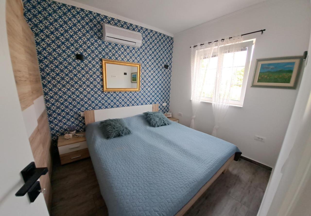 Apartments Brac スペタル エクステリア 写真