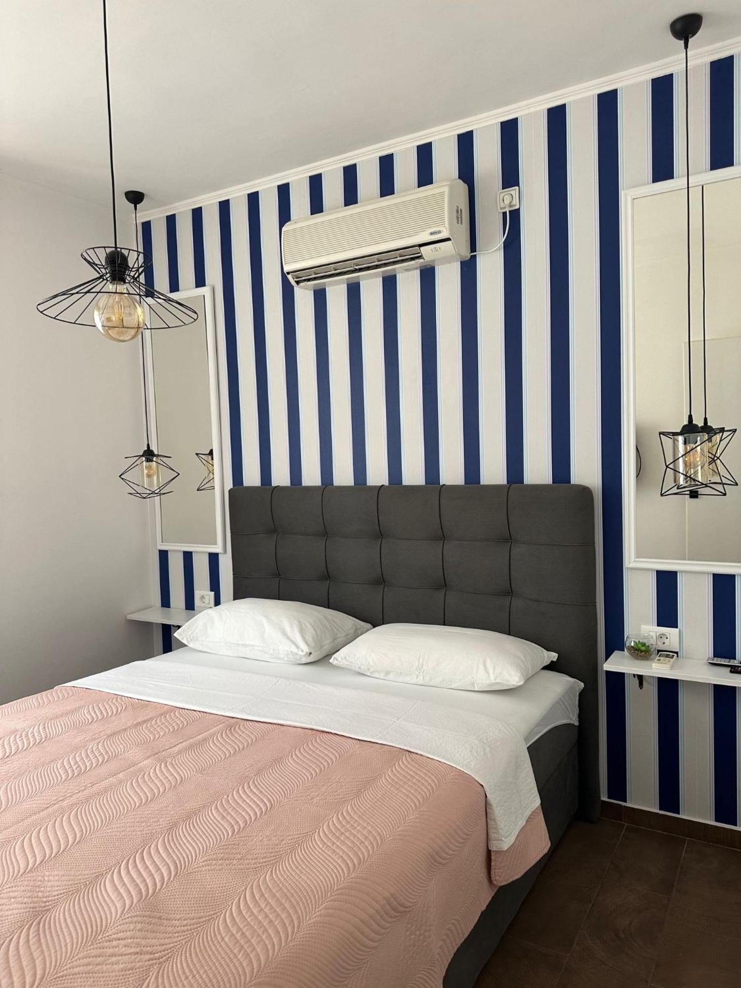 Apartments Brac スペタル エクステリア 写真